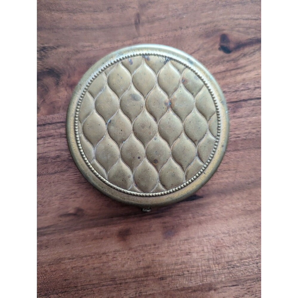 Vintage Dorset Fifth Avenue Round Powder Compact Gold Tone Mirrored  1950's